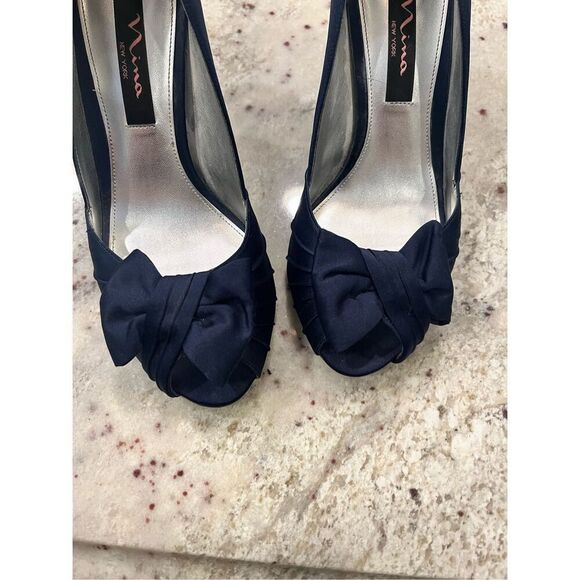 Nina Navy Satin Fabric Open Toe Formal Heels Sz 7 EUC - Picture 2 of 7